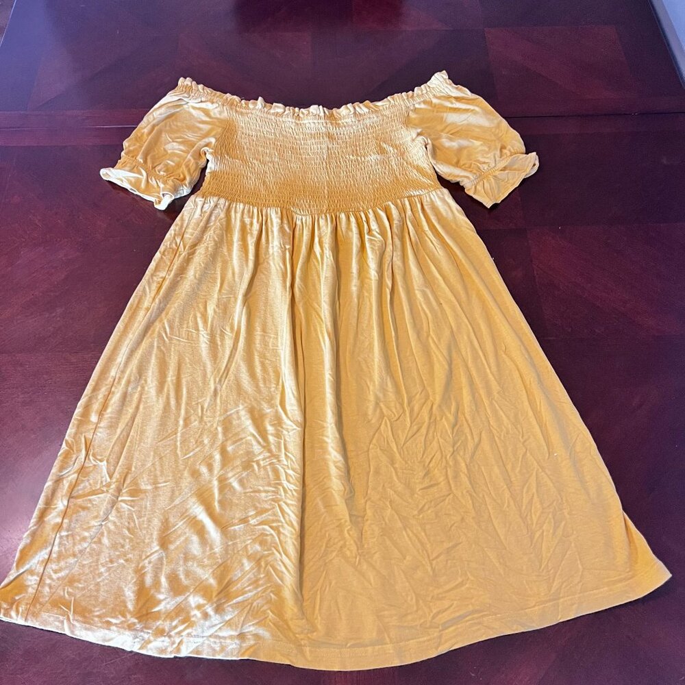 Lily & Lola Petite Yellow Off-Shoulder Midi Dress PL Rayon Spandex Blend‎